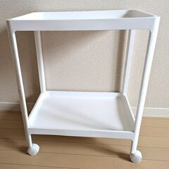 【4/26（金）お渡しできる方】2023年新品購入品　ランドリーラック 2段の画像