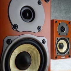  ONKYO D-057M 可愛い2WAY miniスピーカー  再生周波数 70Hz～100KHz グッドコンディションです。の画像