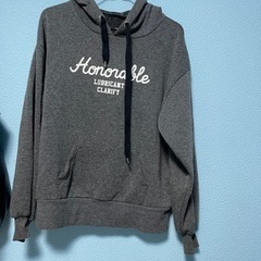 服/ファッション パーカー レディース