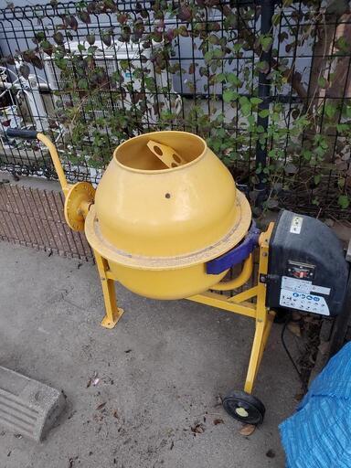 コンクリートミキサー