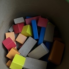 カラフルつみき　知育玩具　の画像