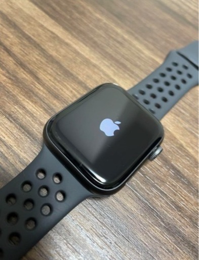 【極美品】Apple Watch Nike SE アップルウォッチ 44mm