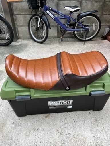 カワサキ　ゼファー400 タックロールシート