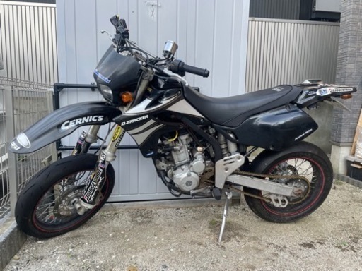 Dトラッカー　カワサキ