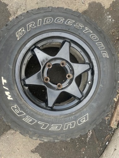 車のパーツ タイヤ、ホイール