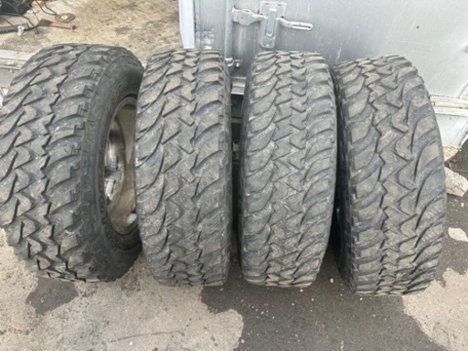 車のパーツ タイヤ、ホイール