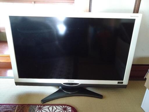 40インチ　LED液晶テレビ　シャープアクオス