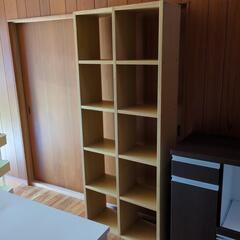 【値下げしました】家具 収納家具  本棚を販売してます。