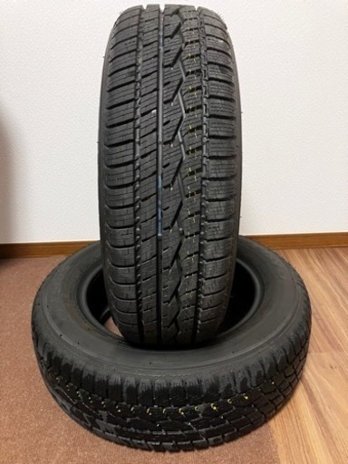 車のパーツ タイヤ、ホイール