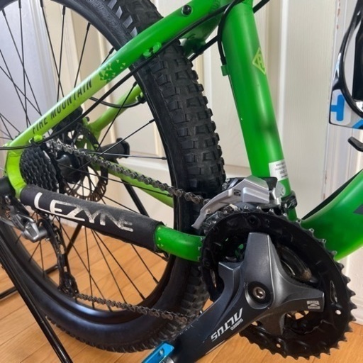 自転車 マウンテンバイク
