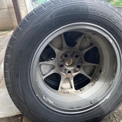 スタッドレスタイヤ・アルミホイール付きの画像