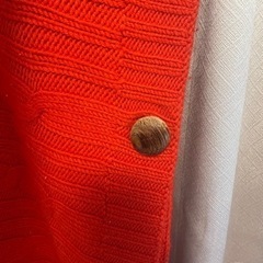 GAPニットポンチョ赤Sサイズの画像