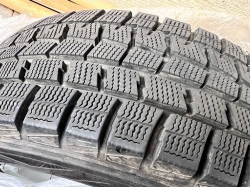 車のパーツ タイヤ、ホイール