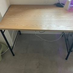 IKEA デスク　勉強机　家具 オフィス用家具 机