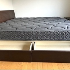 ⭐︎値引きOK!!⭐︎ワイドダブルベッド&マットレスの画像