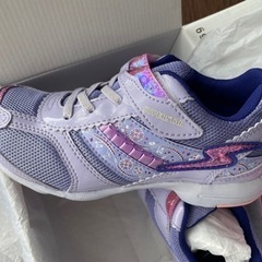 【瞬足】新品 20.5cm 女子　靴/バッグ 靴 スニーカーの画像