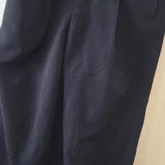 モノマートパンツの画像
