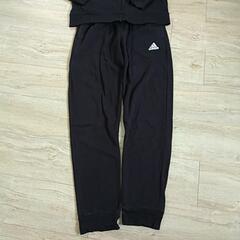 adidasスエット上下160センチの画像