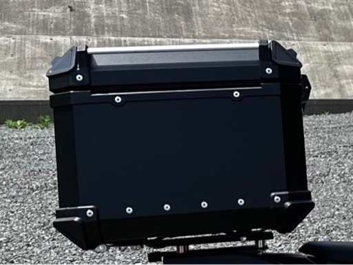 トップケース　リアボックス