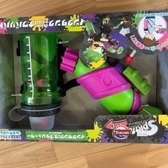 スプラトゥーン2 スプラシューター＆インクタンク みずでっぽう」と「WATER GUN AQUA CROWN ウォーターガンアクアクラウンの画像