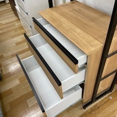 トレファクラパーク岸和田店】木目の美しいキッチンボードを入荷致し 