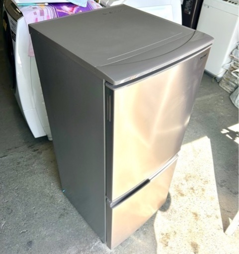札幌市内配送可 19年製 SHARP シャープ 137L 2ドア冷蔵庫 SJ-D14E-N つけかえどっちもドア