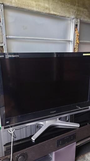 SHARPアクオス42インチフルハイビジョン薄型チューナーセット