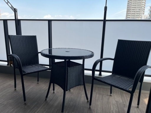 美品　ベランダ　テラス　家具 机　椅子セット　ガーデンテーブル