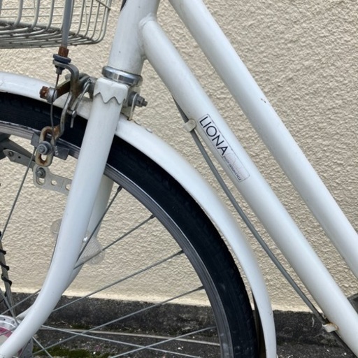 【現在交渉中】白の自転車26インチ　中古