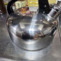 未使用品！2.45L　ステンレス製笛吹ケトル　お知らせケトルの画像