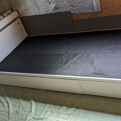 シングルベッド　引き出し付の画像