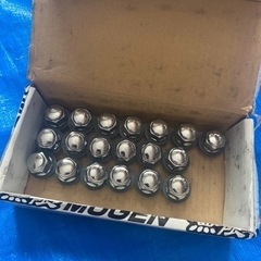 ステップワゴン　純正　ホイールナット19個セット