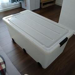 衣装ケース　無料です。