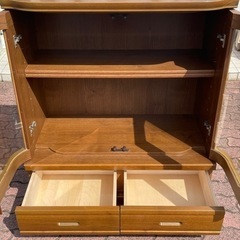 【家具】ガラス戸棚 キャビネット セーラム 収納 引き出し インテリア の画像