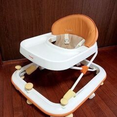 歩行器（Combiよちよちキーパー）