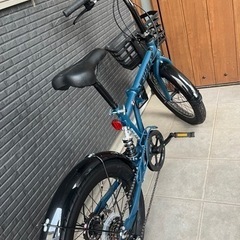 自転車 折りたたみ自転車の画像