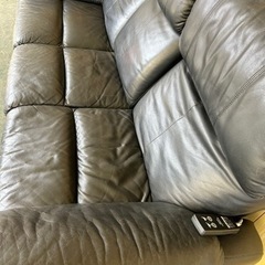 電動リクライニング　ソファーの画像