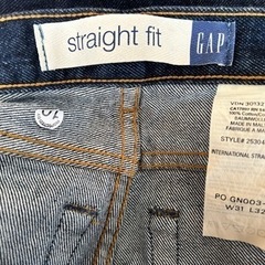 値下げ♪ほぼ新品✨GAPのジーンズ👖　31インチの画像