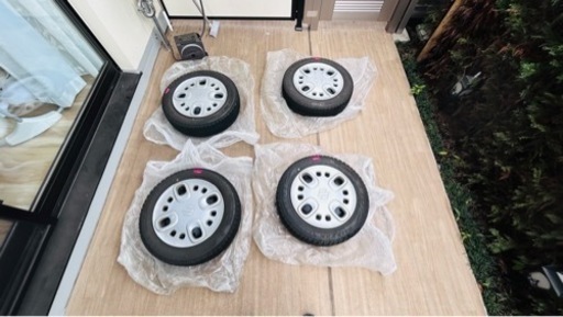 22年製 スタッドレスタイヤ【ブリザック】4本セット