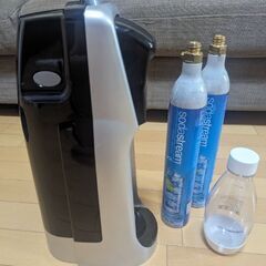 【中古】ソーダストリーム / 空のガスシリンダーx2 / 専用ボトルx1の画像