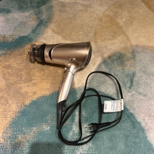 ドライヤー　TESCOM ione