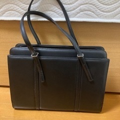 【決まりました】レディースA4フォーマルバッグお譲りします。