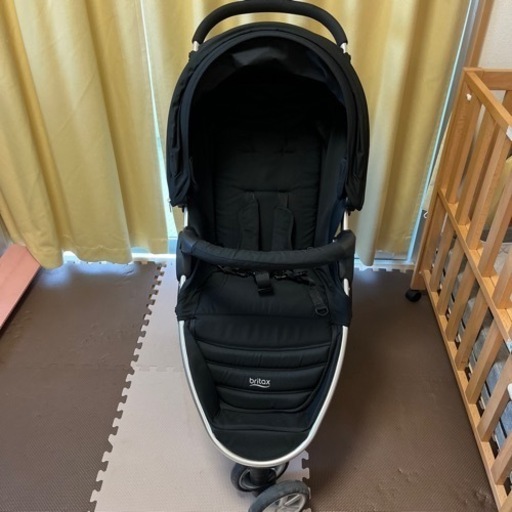 ベビーカー　britax