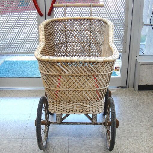 籐編み製 小さめ 乳母車 W48×D80×H83cm 昭和 レトロ