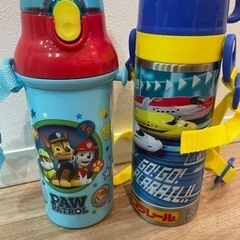 【新品・箱無し】キッズ水筒２本480ml  プラレール、パウパトロールの画像