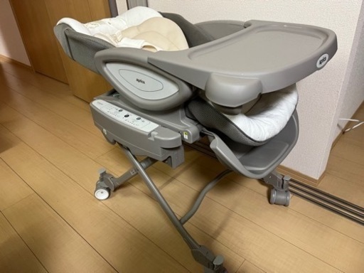 【受渡予定者決定】電動　ハイローチェア　ユラリズムオート　アップリカ