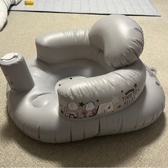 抱っこ紐やマザーズバッグなど、ベビー用品まとめて差し上げますの画像