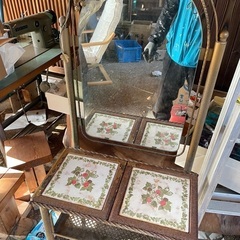 近江八幡市より、レトロな鏡、アンティーク品、西洋骨董品