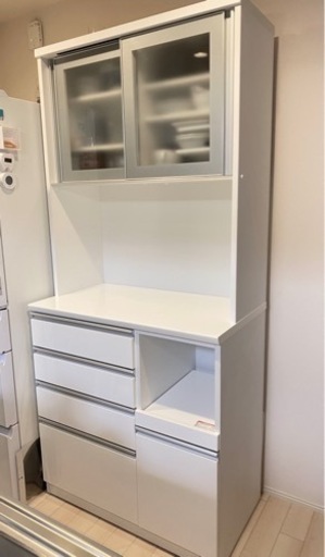 ニトリ　キッチンボード　食器棚　レジューム　【４月上旬まで】