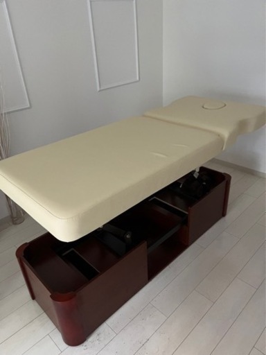 エステベッド[美品]カバー付き